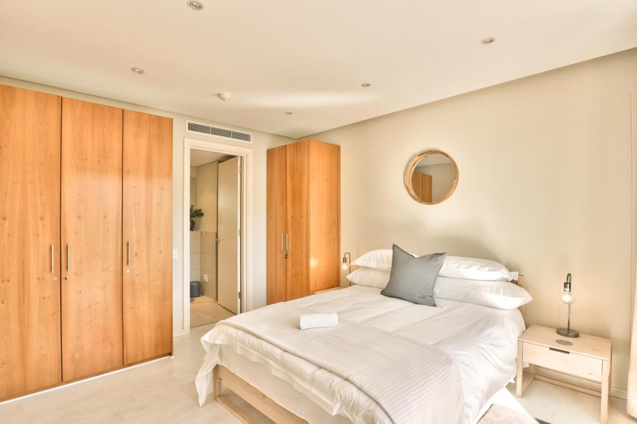 Elegant V&A Waterfront Canal Apartment كيب تاون المظهر الخارجي الصورة