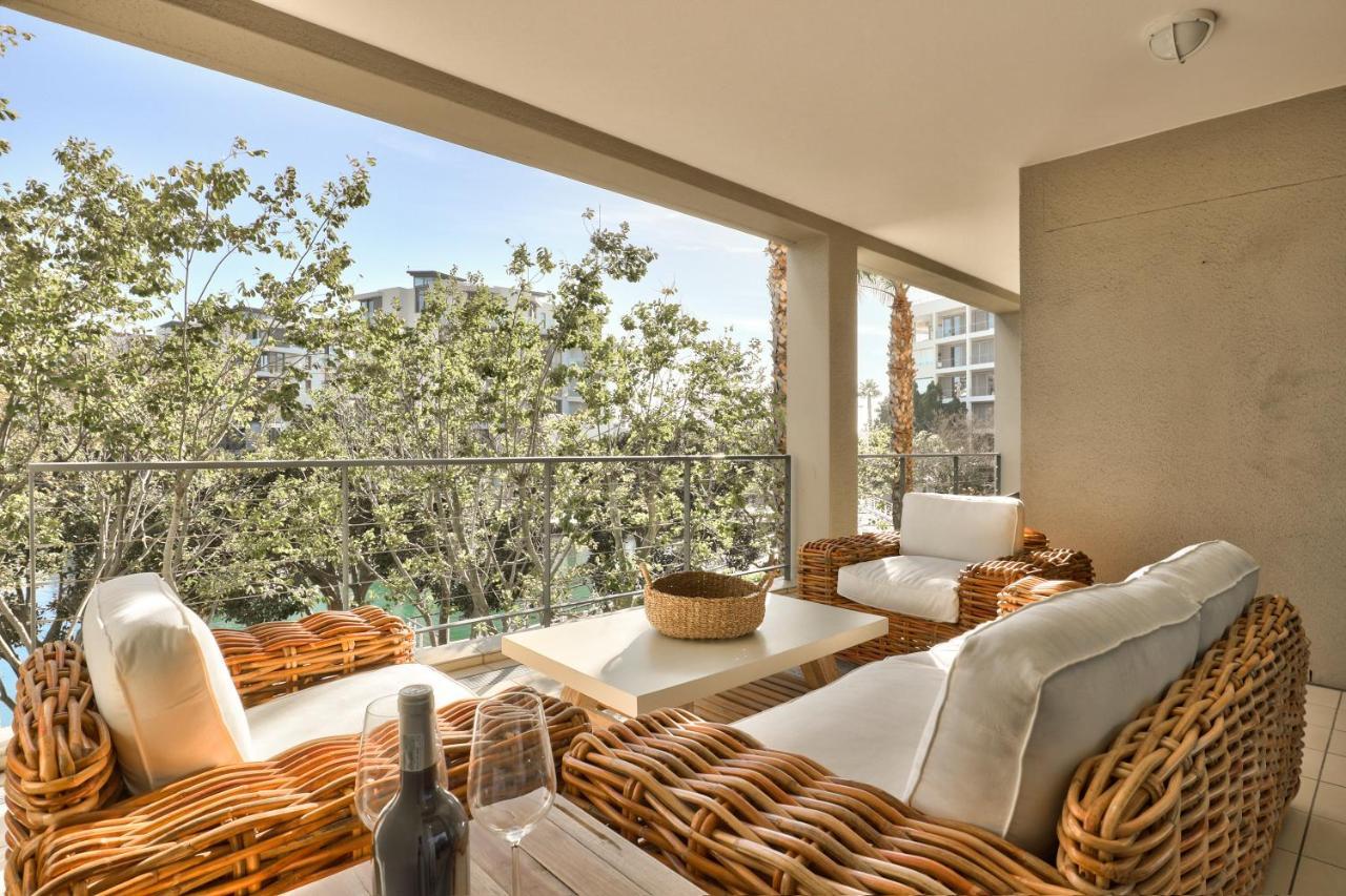 Elegant V&A Waterfront Canal Apartment كيب تاون المظهر الخارجي الصورة